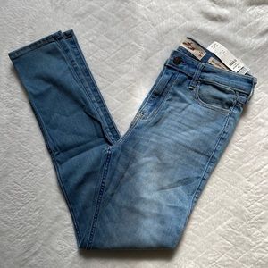 NWT Hollister jean